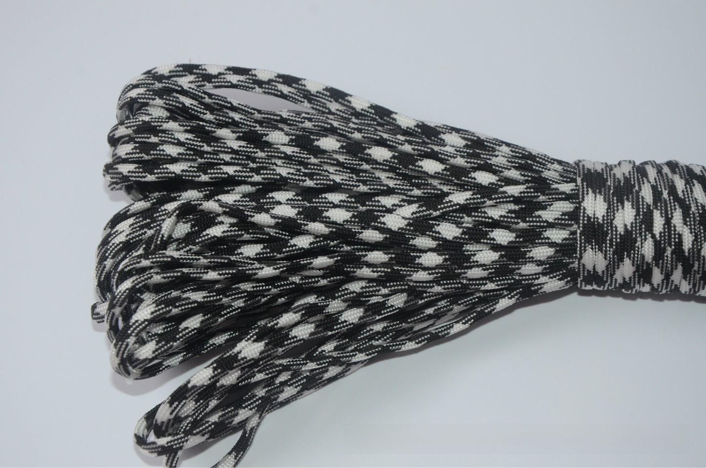 Tie up the drying rope